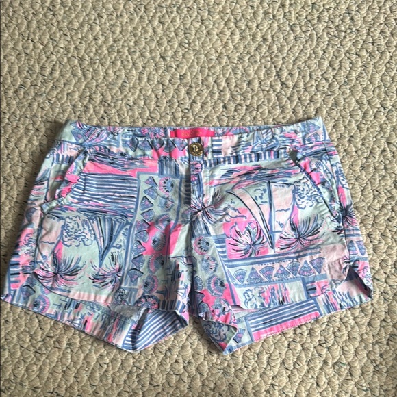 Lilly Pulitzer Tropical Print Shorts - Picture 1 of 4